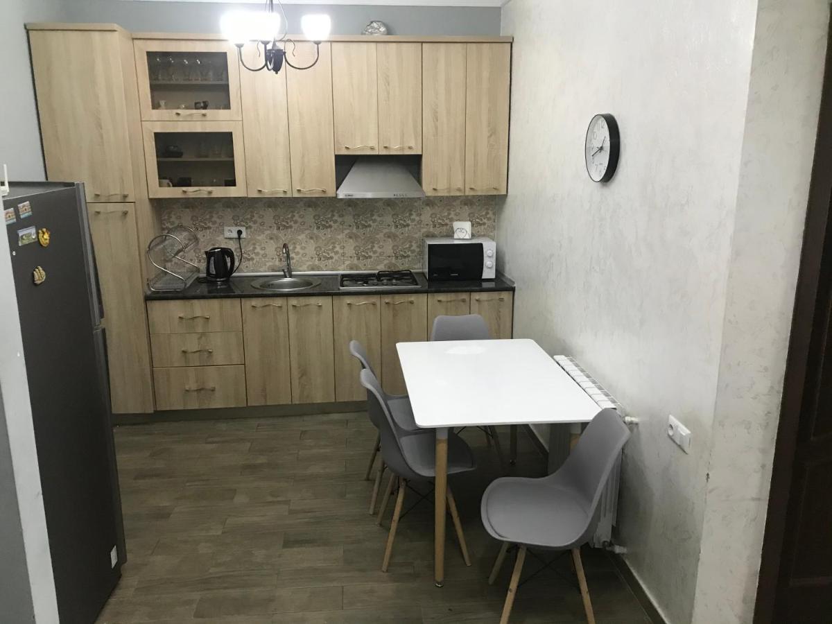 David Apt 1A 巴统 外观 照片