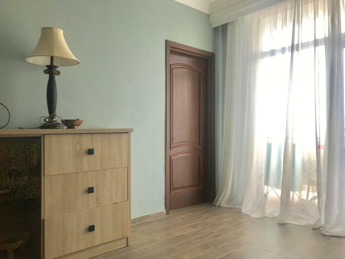 David Apt 1A 巴统 外观 照片